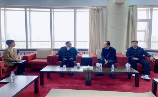 1.董事長與湖西街道書記張兵、主任劉鳳俊親切交談_副本.jpg